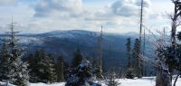 72 in den hoehenlagen des hinteren bayerwaldes haelt sich immer noch der winter - anstieg zum rachel